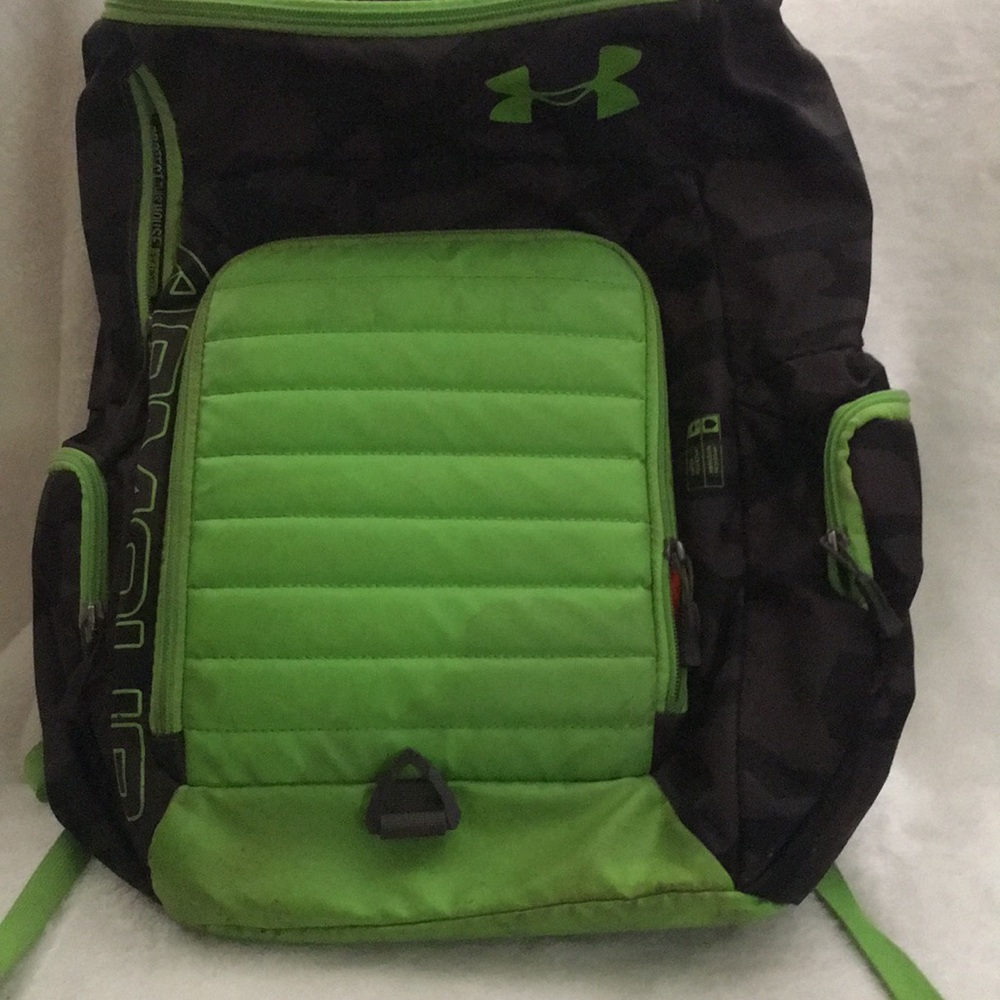 Under Armour Back Pack : black camo and green